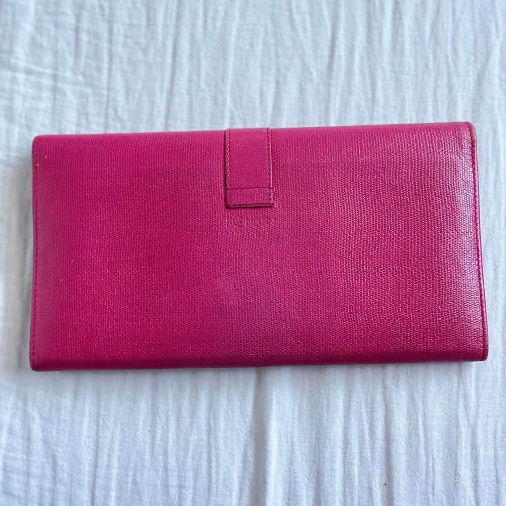 Saint Laurent Linge Y Logo Gold Clutch - Picture 2 of 2